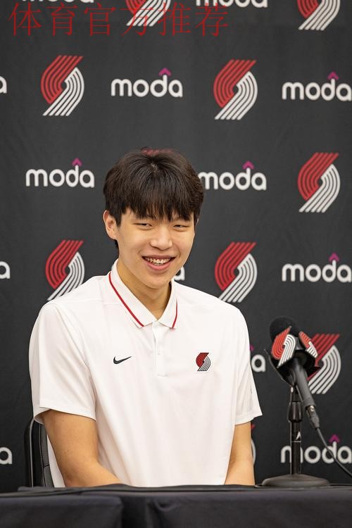 开拓者媒体人质疑:16顺位选杨瀚森却不用,何苦选他? 开拓者媒体人质疑:16顺位选杨瀚森却不用,何苦选他?